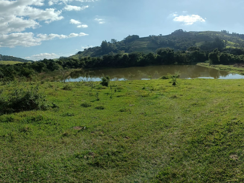 Área de 3,56 ha no bairro São Domingos, na cidade de Divinolândia - SP.